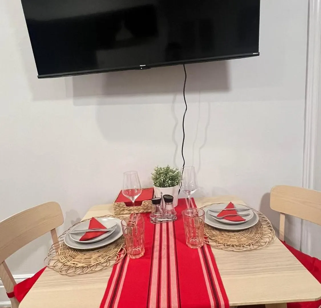 Homestay Cozy Room With Private Kitchen, Private Bathroom Toronto