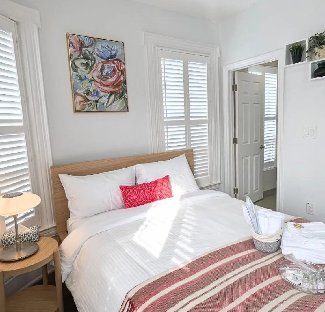 Cozy Room With Private Kitchen, Private Bathroom Toronto 0*,