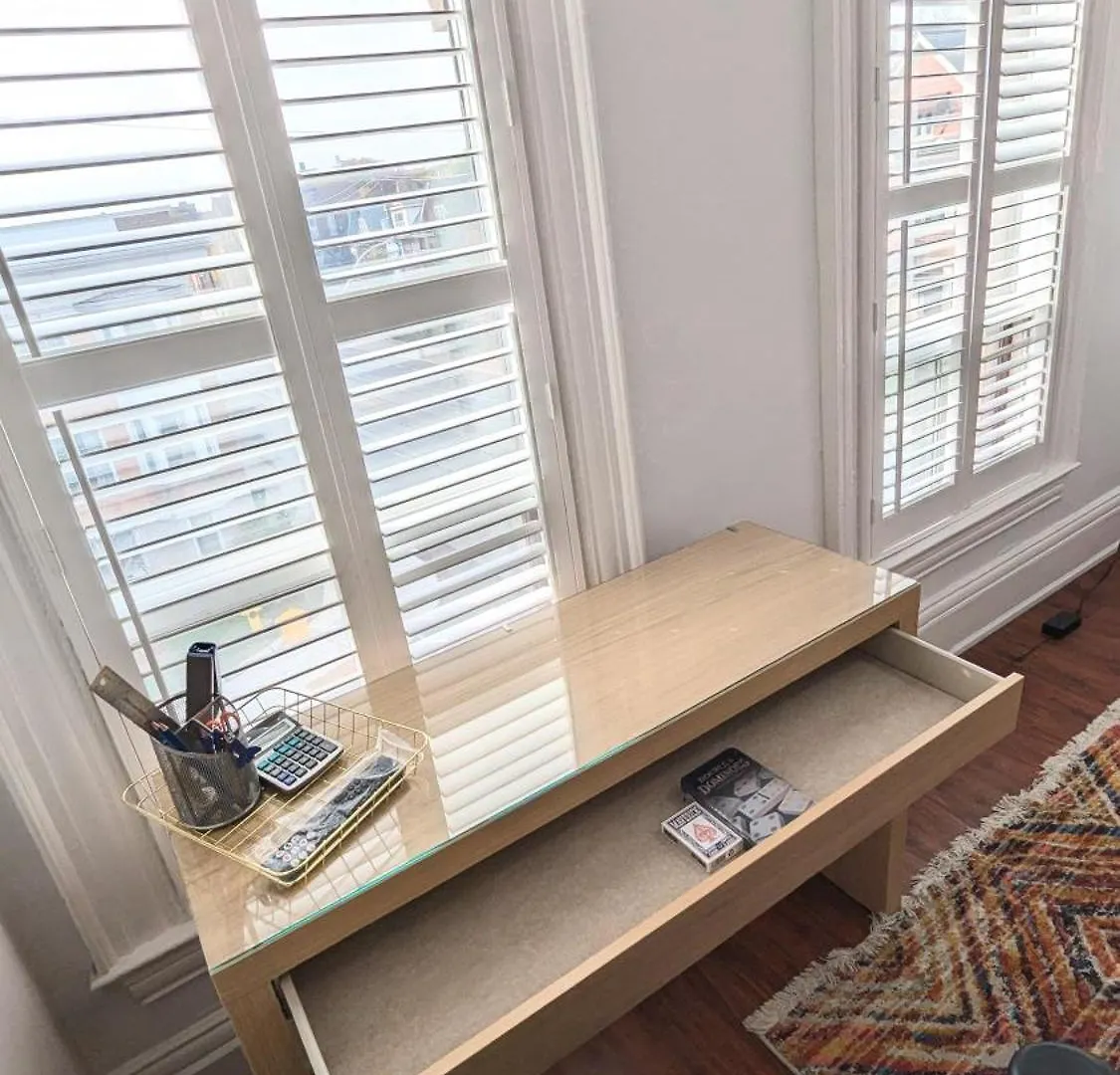 Cozy Room With Private Kitchen, Private Bathroom Toronto Homestay