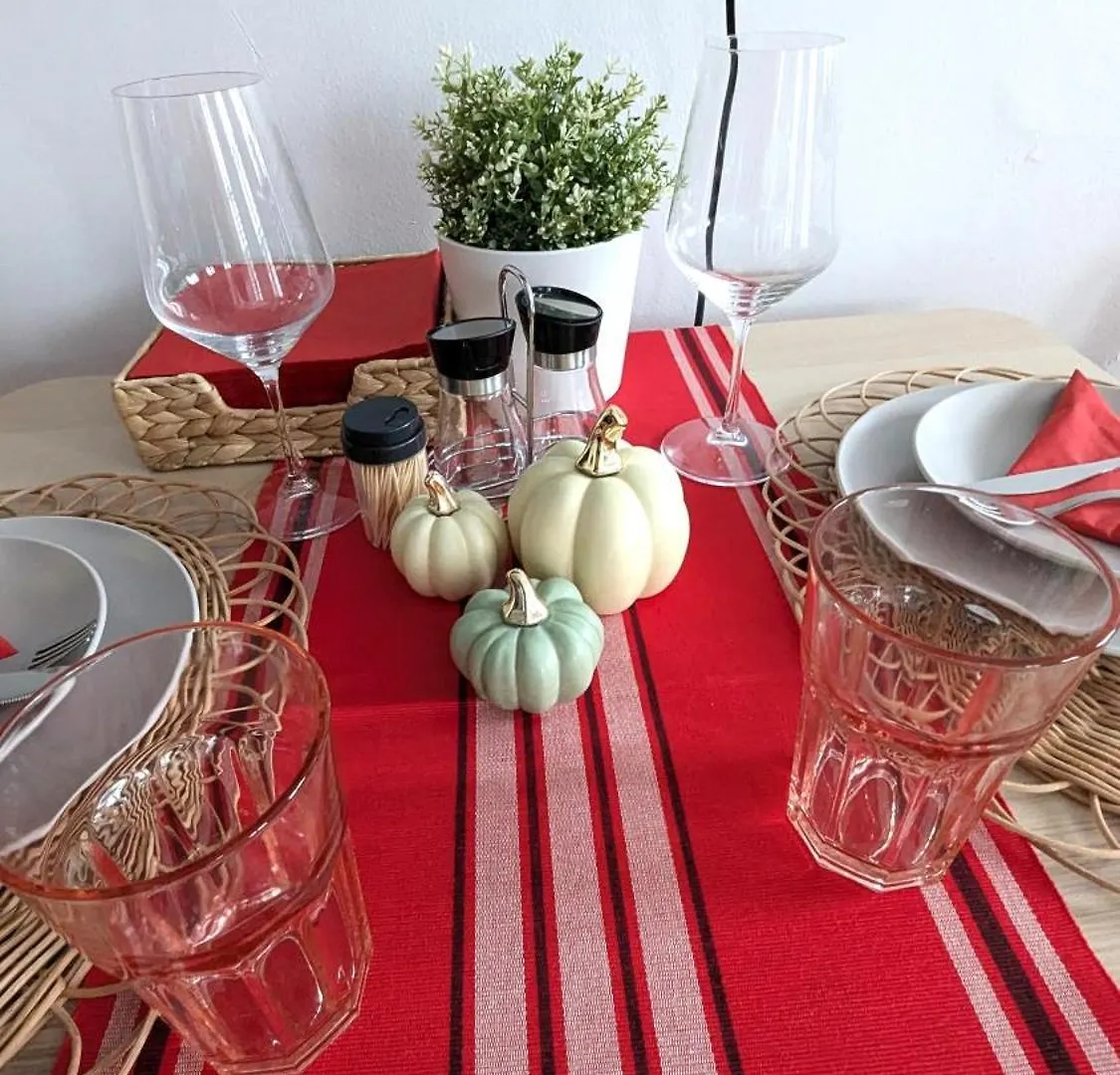 Homestay Cozy Room With Private Kitchen, Private Bathroom Toronto