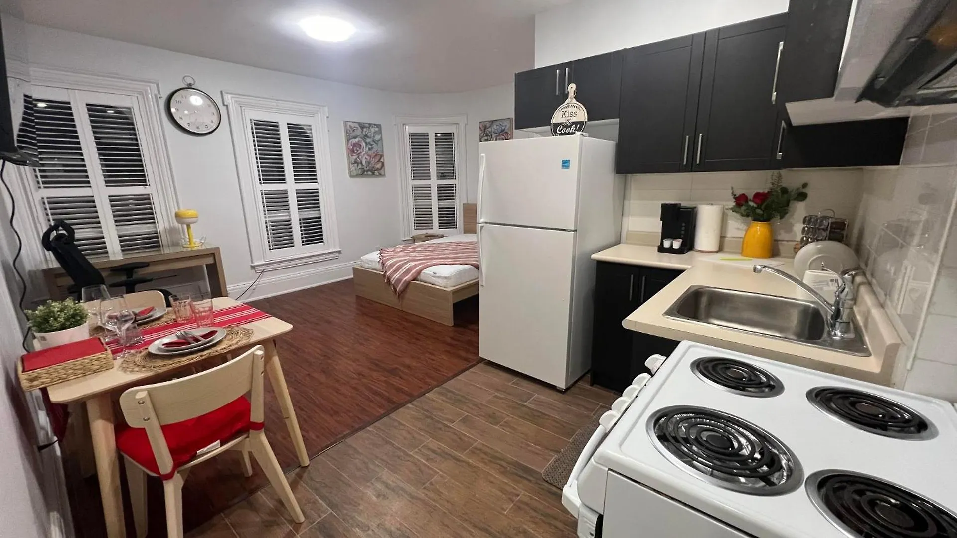 Cozy Room With Private Kitchen, Private Bathroom Toronto 0*,  Canada