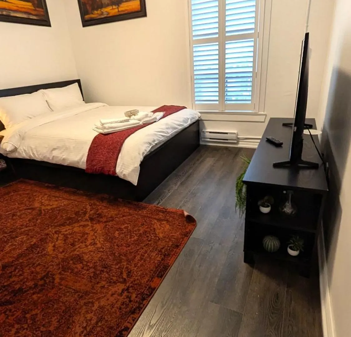 Homestay Cozy Room With Private Kitchen, Private Bathroom Toronto Canada